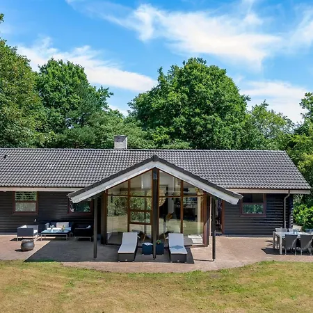 Lillebror - 12km From The Sea By Interhome